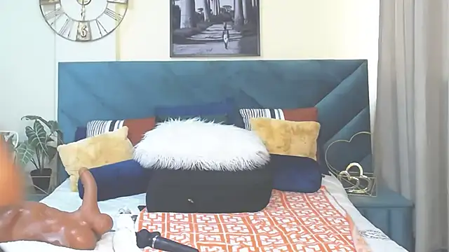 BubbleAngel online show from 5, 10, 2025