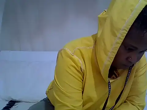 Snapshot of browndolly12 chatting on 16, 7, 2026 browndolly12 online show from 16, 7, 2026