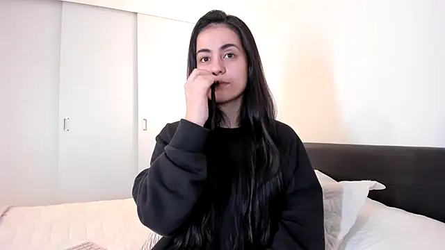 guccipussy1 online show from 23, 1, 2025