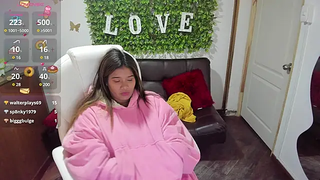 Enma  clark online show from 20, 12, 2024