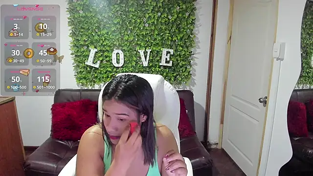 Enma  clark online show from 19, 1, 2025