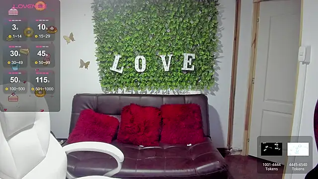 Enma  clark online show from 22, 3, 2025