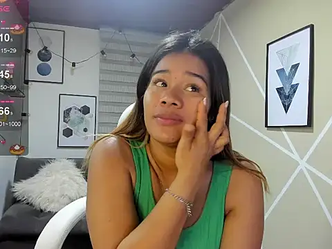 Enma  clark online show from 14, 11, 2025