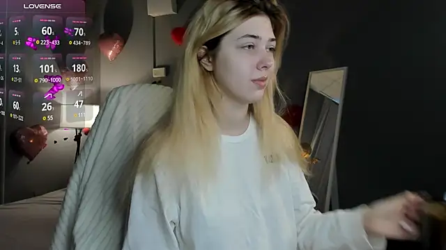 Vanessa Walters online show from 2, 3, 2025