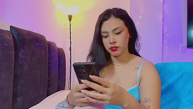 Snapshot of Maya_Bluee chatting on 3, 5, 2026 Maya Bluee online show from 3, 5, 2026
