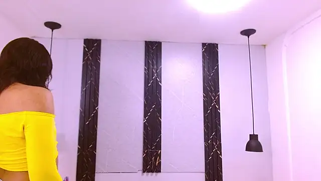 AndreaGil  online show from 5, 3, 2026