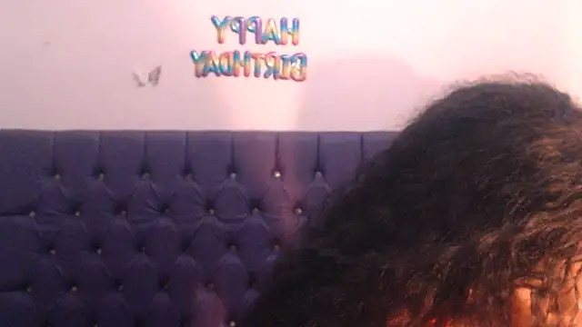 Snapshot of Queennwenn chatting on 2, 11, 2025 Queennwenn online show from 2, 11, 2025