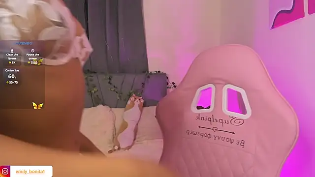 emy bonita1 online show from 25, 1, 2025