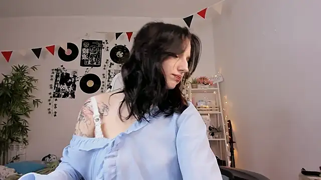 Snapshot of Viv_Player chatting on 27, 12, 2024 Viv Player online show from 27, 12, 2024