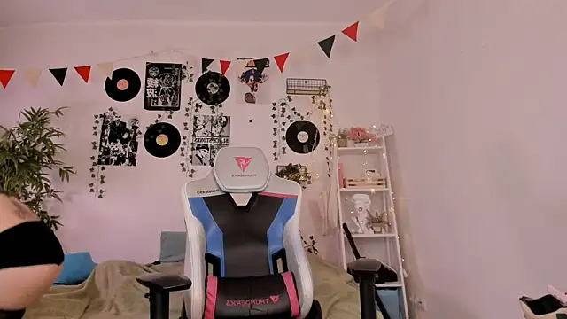 Snapshot of Viv_Player chatting on 30, 1, 2025 Viv Player online show from 30, 1, 2025