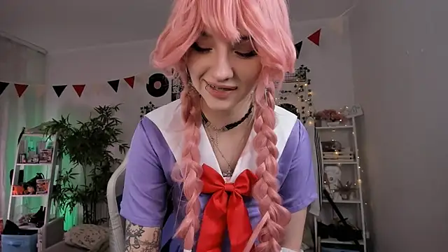 Snapshot of Viv_Player chatting on 8, 2, 2025 Viv Player online show from 8, 2, 2025