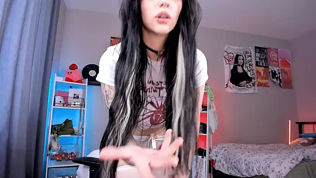 Snapshot of Viv_Player chatting on 15, 3, 2025 Viv Player online show from 15, 3, 2025