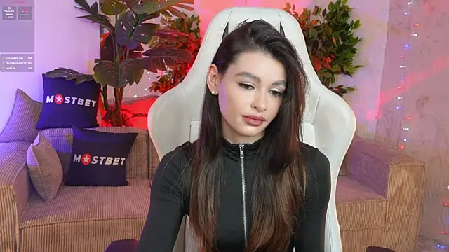 Snapshot of Gabriella054 chatting on 5, 12, 2024 Gabriella054 online show from 5, 12, 2024