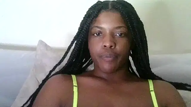 Snapshot of CaramelGoddessxoxo chatting on 17, 5, 2026 CaramelGoddessxoxo online show from 17, 5, 2026