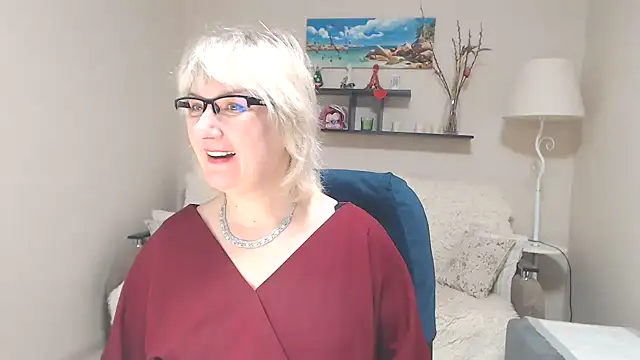 FleurMays online show from 3, 3, 2025