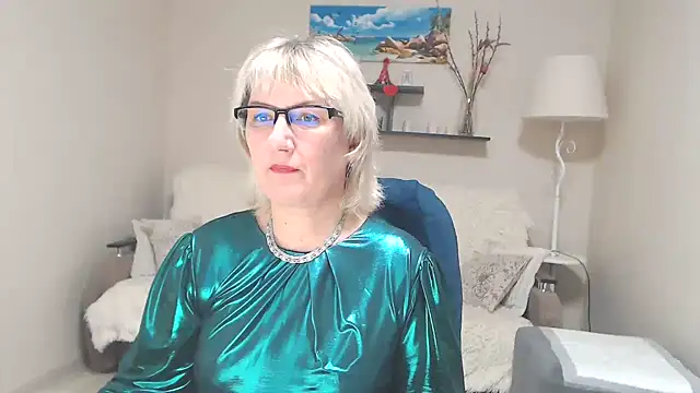 FleurMays online show from 5, 3, 2025