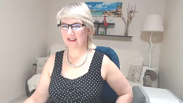 FleurMays online show from 9, 3, 2025