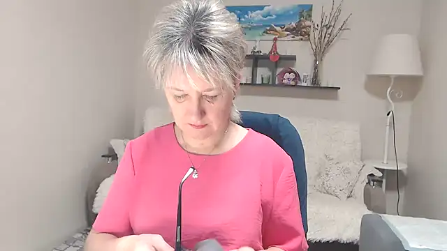 FleurMays online show from 28, 11, 2025