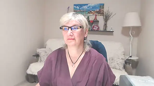 Snapshot of FleurMays chatting on 12, 6, 2026 FleurMays online show from 12, 6, 2026