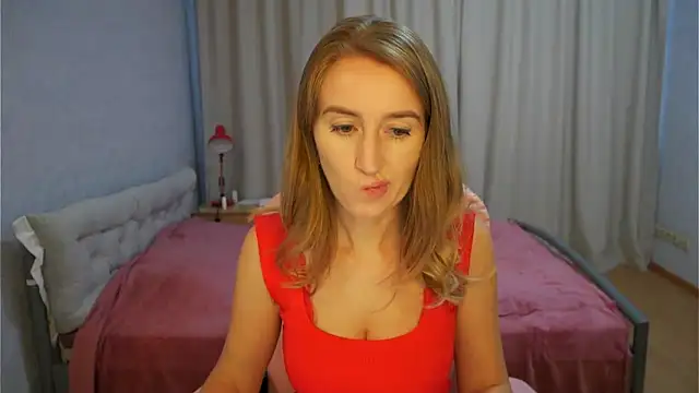 Snapshot of Sophiloren chatting on 13, 6, 2026 Sophiloren online show from 13, 6, 2026