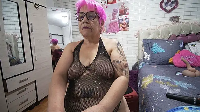 Snapshot of maturehot_65 chatting on 19, 2, 2026 maturehot 65 online show from 19, 2, 2026