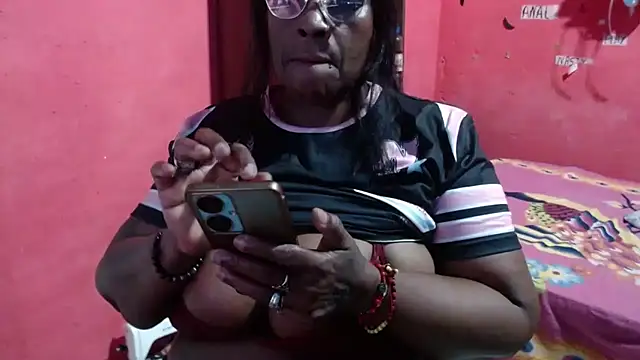 Snapshot of loretybig chatting on 14, 12, 2025 loretybig online show from 14, 12, 2025