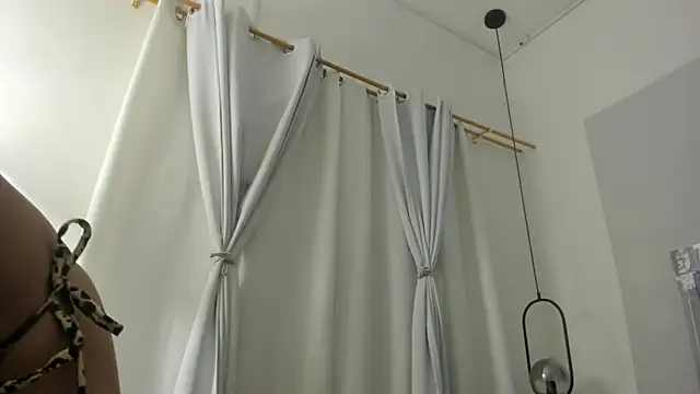 Snapshot of Gabriela_Lopez1 chatting on 16, 12, 2024 Gabriela Lopez1 online show from 16, 12, 2024