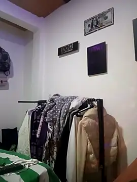 Snapshot of Lunita_5 chatting on 9, 4, 2026 Lunita 5 online show from 9, 4, 2026