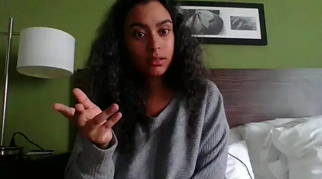 Snapshot of cinnaminnie chatting on 6, 1, 2025 cinnaminnie online show from 6, 1, 2025