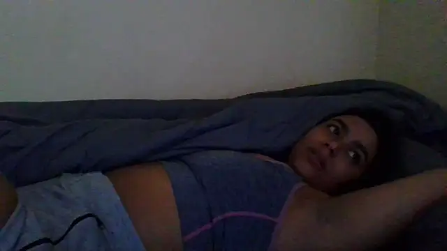 Snapshot of cinnaminnie chatting on 17, 1, 2025 cinnaminnie online show from 17, 1, 2025