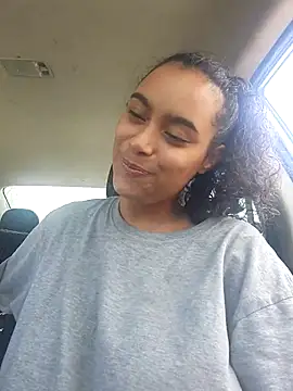 Snapshot of cinnaminnie chatting on 13, 3, 2025 cinnaminnie online show from 13, 3, 2025