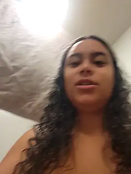 Snapshot of cinnaminnie chatting on 1, 2, 2026 cinnaminnie online show from 1, 2, 2026