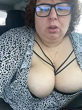 Snapshot of Tania-myr87_ZD chatting on 13, 12, 2024 Tania-myr87 ZD online show from 13, 12, 2024