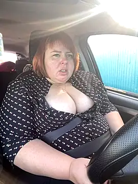 Snapshot of Tania-myr87_ZD chatting on 1, 10, 2025 Tania-myr87 ZD online show from 1, 10, 2025