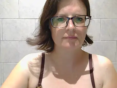 Snapshot of CrimsonMistress chatting on 6, 2, 2025 CrimsonMistress online show from 6, 2, 2025