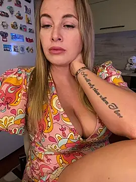 Cute Hot Alice online show from 17, 1, 2026