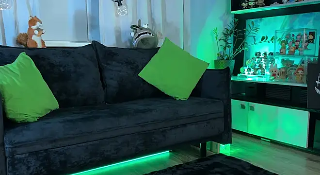 KiraLiLime online show from 7, 2, 2026