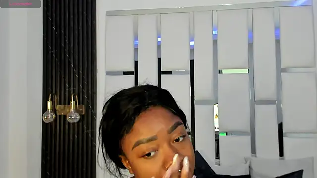 mia schwarz online show from 14, 12, 2024