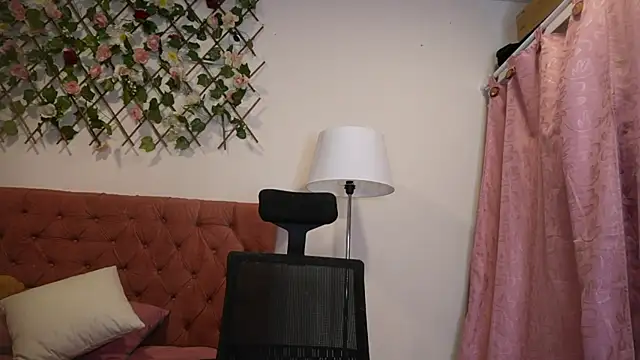 Snapshot of ateneawilliams chatting on 2, 8, 2026 ateneawilliams online show from 2, 8, 2026