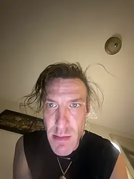 kikiwonderbar online show from 20, 2, 2026