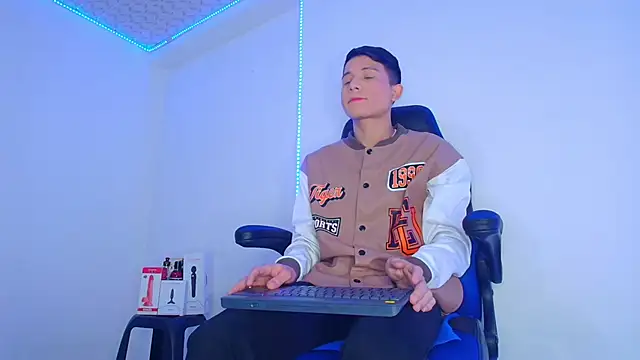 bryamer 19 online show from 13, 3, 2025