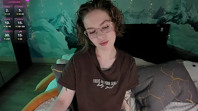 Natural pussy online show from 19, 1, 2025