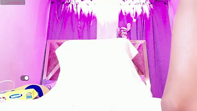 Snapshot of Doll_IvannaTs chatting on 14, 5, 2026 Doll IvannaTs online show from 14, 5, 2026