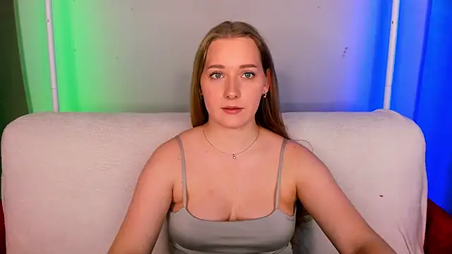 Snapshot of AlinaVice chatting on 21, 4, 2026 AlinaVice online show from 21, 4, 2026