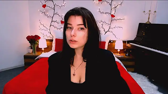 Snapshot of _Sun_Shy_ chatting on 26, 11, 2025 Sun Shy online show from 26, 11, 2025