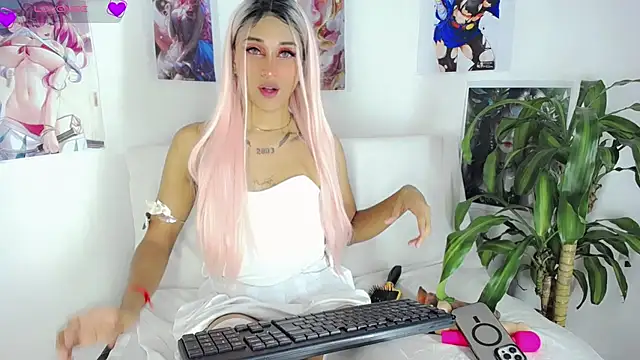 Snapshot of Jules-Angel chatting on 20, 3, 2025 Jules-Angel online show from 20, 3, 2025