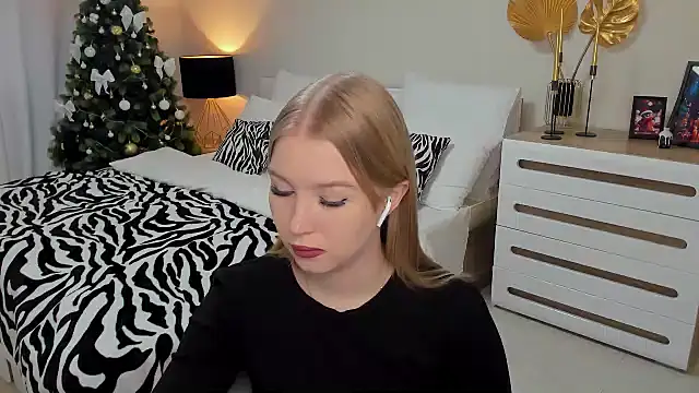 shy  lady online show from 10, 1, 2025