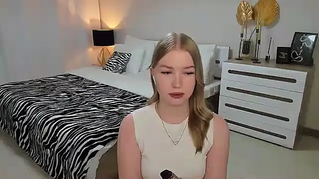 shy  lady online show from 5, 3, 2025