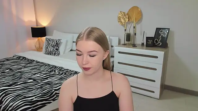 shy  lady online show from 11, 3, 2025