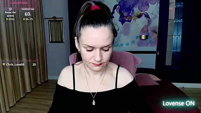 AriaGray online show from 4, 4, 2026